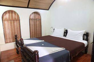 Tharavad House Boats, Alleppey 2
